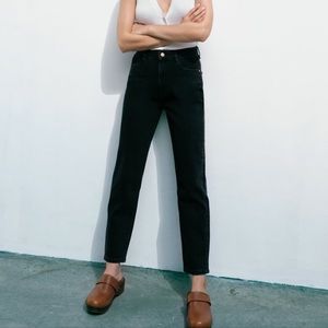 Zara Mom Fit Black Jeans